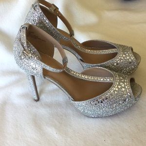 Thalic Sodi Silver Sparkly Shoes